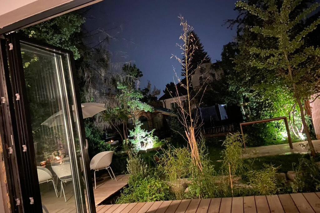 Entspannt In Nuernberg - Das Einhoernchen Buitenkant foto